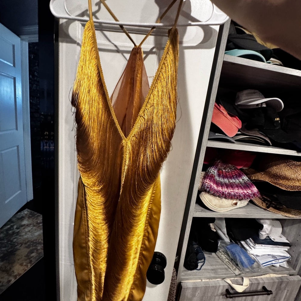 Elegant Gold Midi Dress